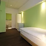 Hotel Business & 3*