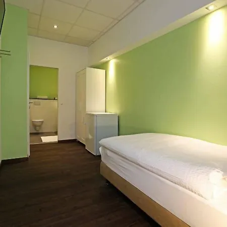 Hotel Business & 3*
