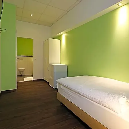 Hotel Business &