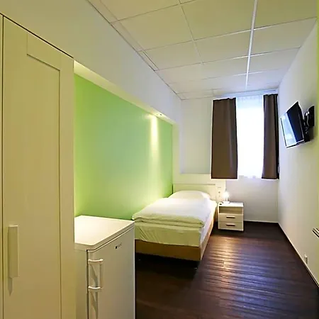 Business & Hotel
