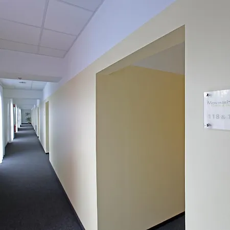 Hotel Business & 3*