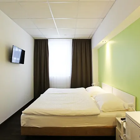 Business & 2* Linz