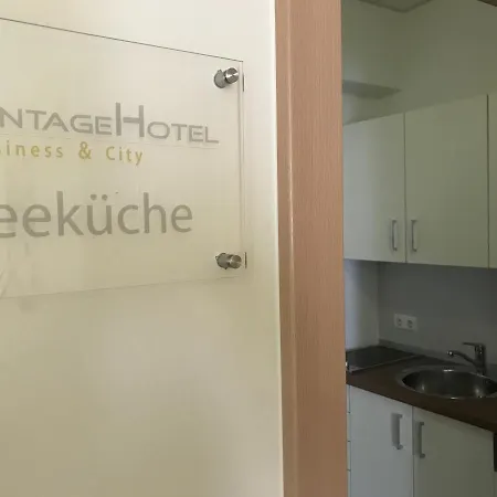 Отель Business & 2*