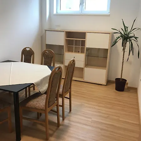 Business & 3* Linz