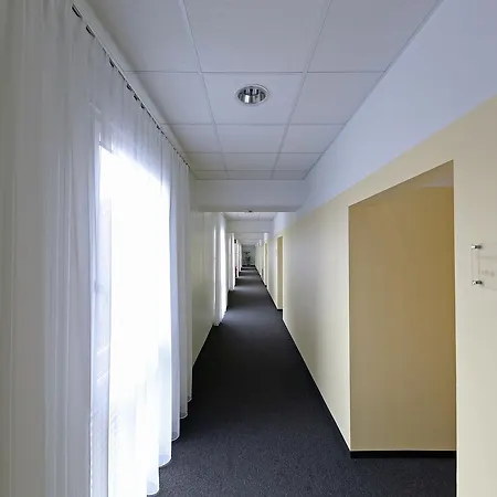 Hotel Business & 3*